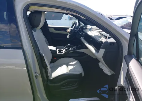 2025 Porsche Cayenne from USA, damaged, VIN WP1AA2AY4SDA00482